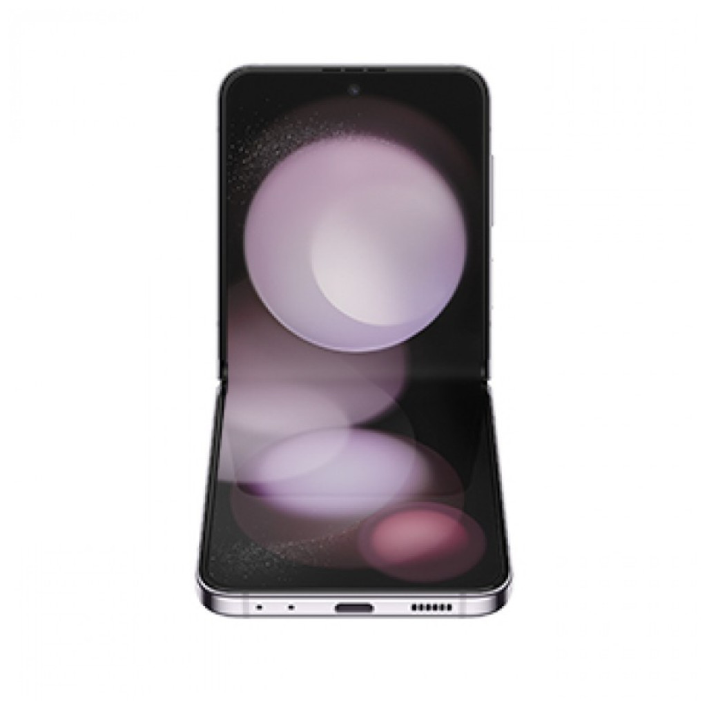 Smartphone plegable lavanda con pantalla interna grande, bisagra central visible, bordes metálicos, puerto USB‑C y rejilla de altavoz en el borde inferior