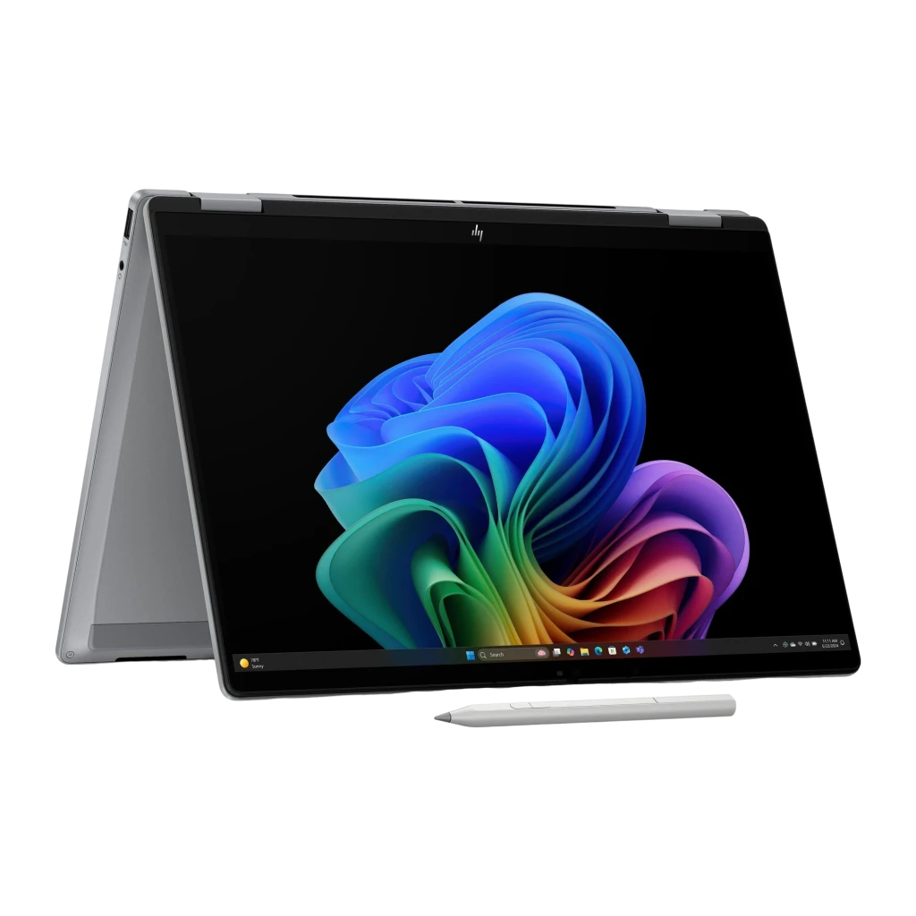 HP OmniBook 7 AI 14 1TB plata, modo tienda: pantalla táctil con Windows 11 y lápiz digital delante