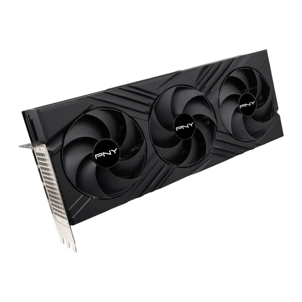 PNY RTX 4080 16GB VERTO Triple Fan negra, vista en ángulo: perfil diagonal con bracket metálico y tres ventiladores visibles