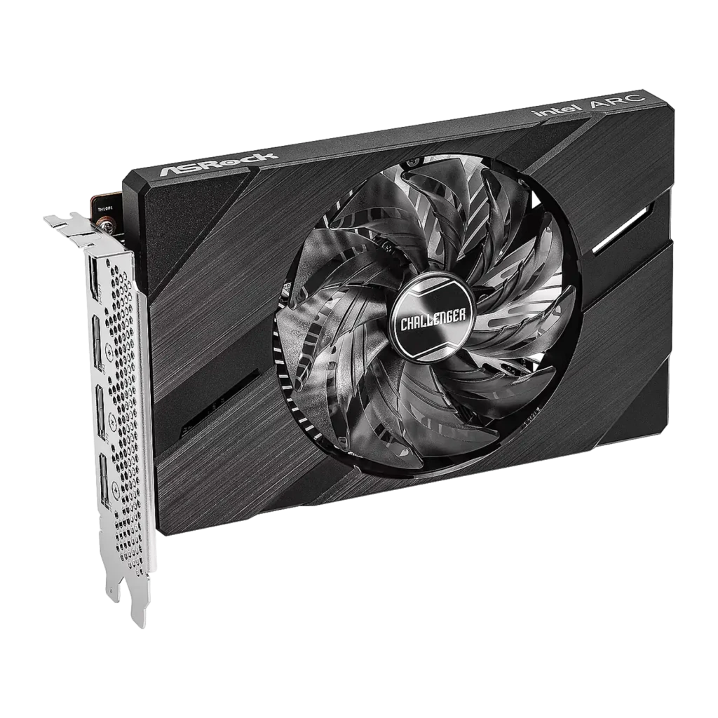 ASRock Intel Arc A380 Challenger ITX OC 6GB negra, vista frontal en ángulo: ventilador único con logo Challenger y shroud