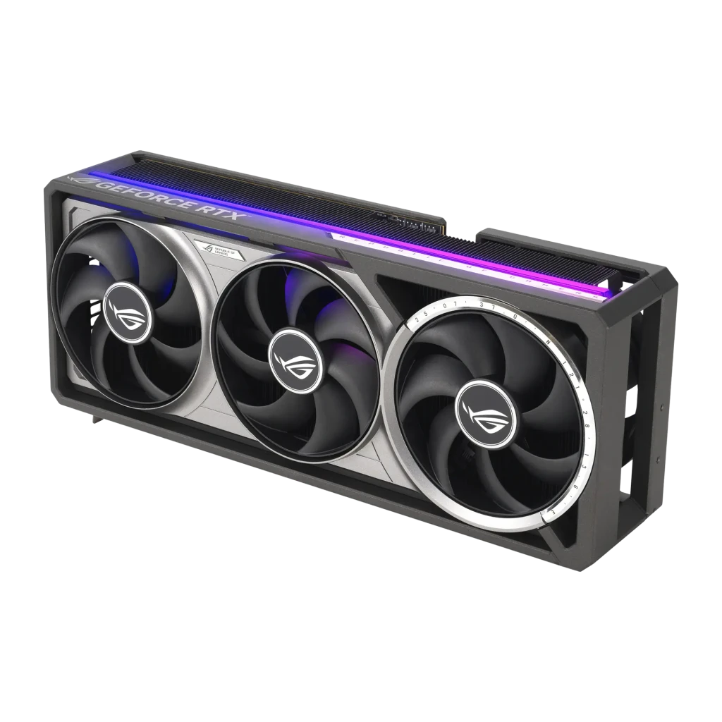 ASUS ROG Astral RTX 5080 OC 16GB, vista frontal en perspectiva: tres ventiladores ROG, iluminación RGB púrpura en el borde