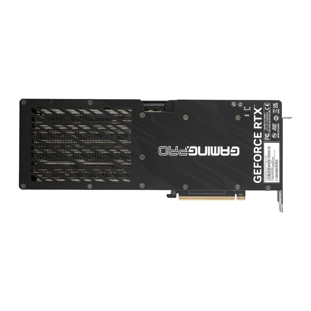 Palit GeForce RTX 5080 GamingPro OC 16GB negro, vista trasera: backplate con rejilla de ventilación y texto GamingPro