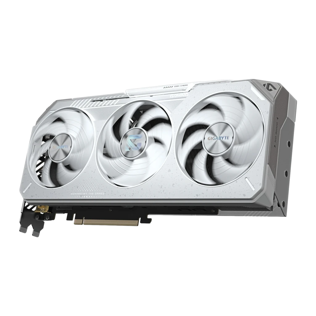 Gigabyte Radeon RX 9070 XT Gaming OC Ice 16 GB blanco, vista frontal en ángulo opuesto: tres ventiladores blancos y extremo