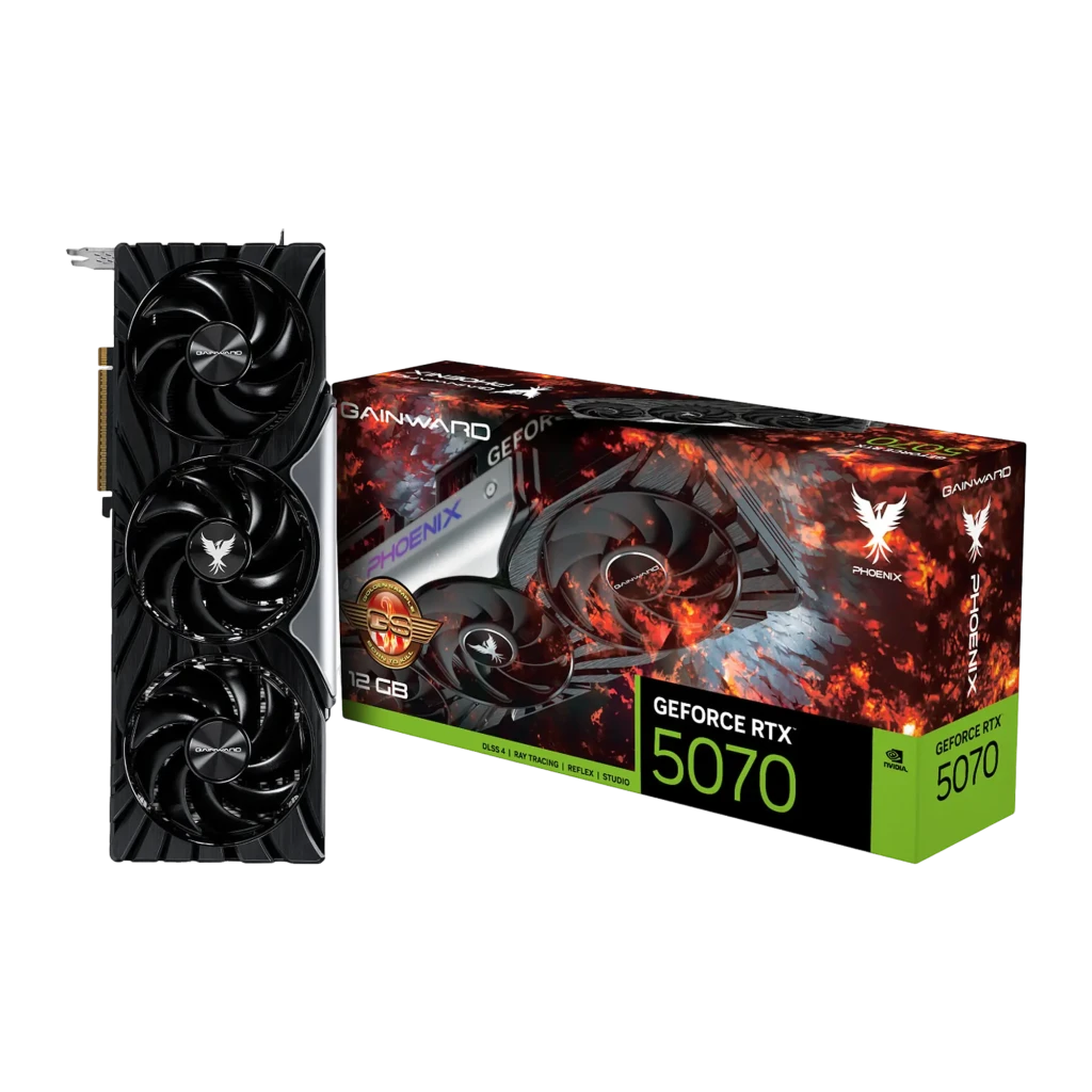 Gainward GeForce RTX 5070 Phoenix GS, kit tarjeta y caja: vista lateral de la GPU junto a caja RTX 5070 con diseño de llamas