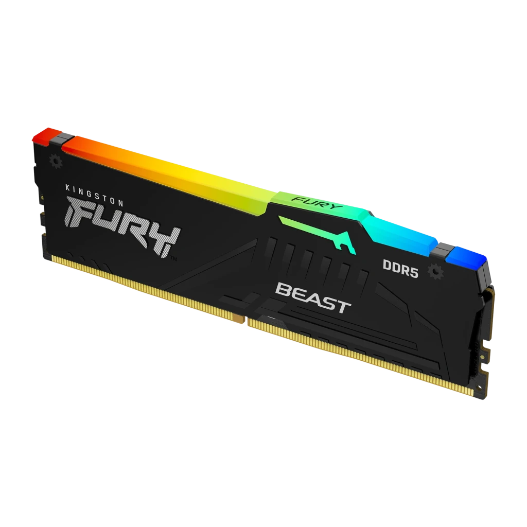 Kingston FURY Beast RGB DDR5 32GB Preto, vista em ângulo: perspectiva 3/4 mostrando textura do dissipador e RGB no topo