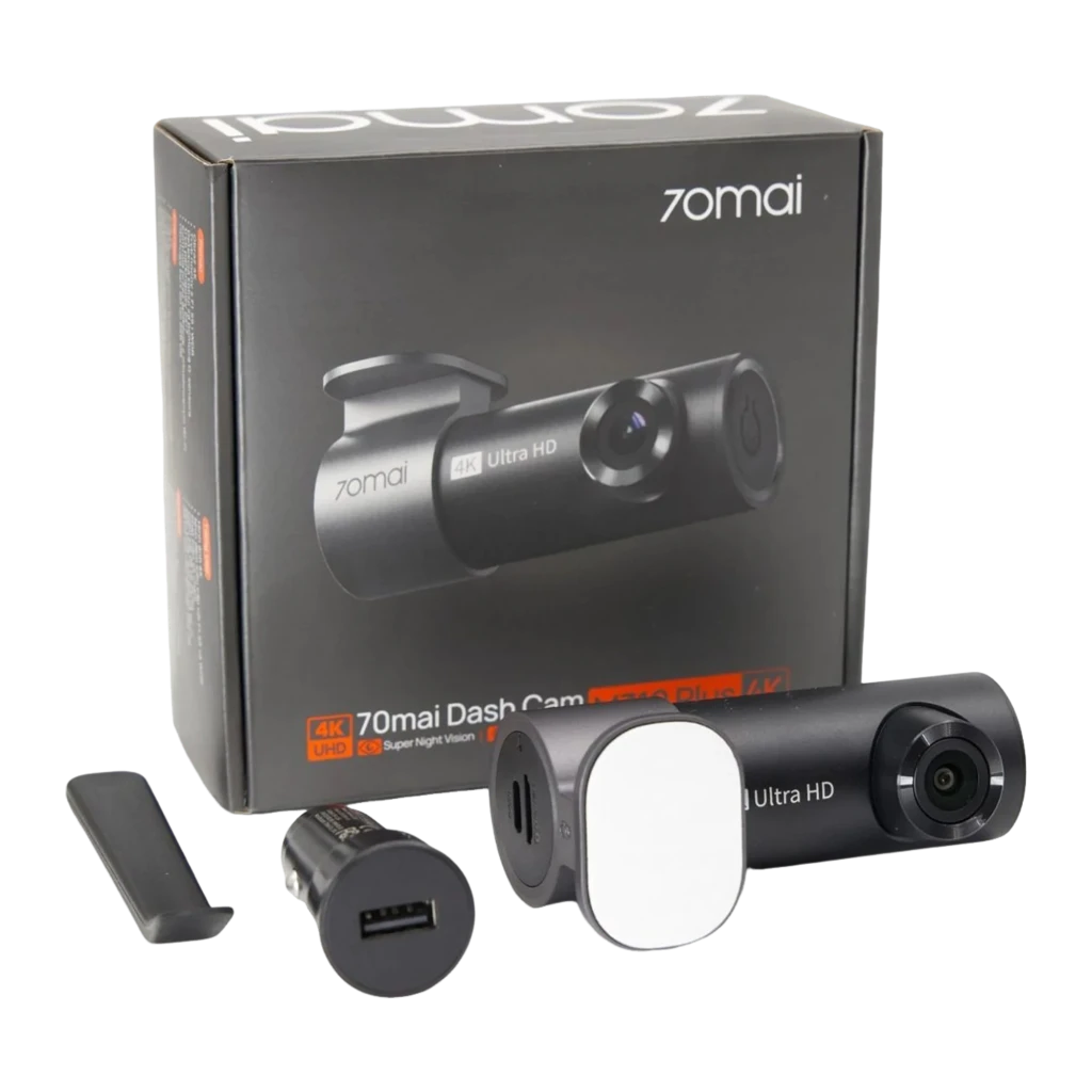 70mai Dash Cam M310 Plus 4K WiFi 6 con lente gran angular, cuerpo cilíndrico negro y etiqueta 4K Ultra HD; app móvil mostrando captura 4K en pantalla