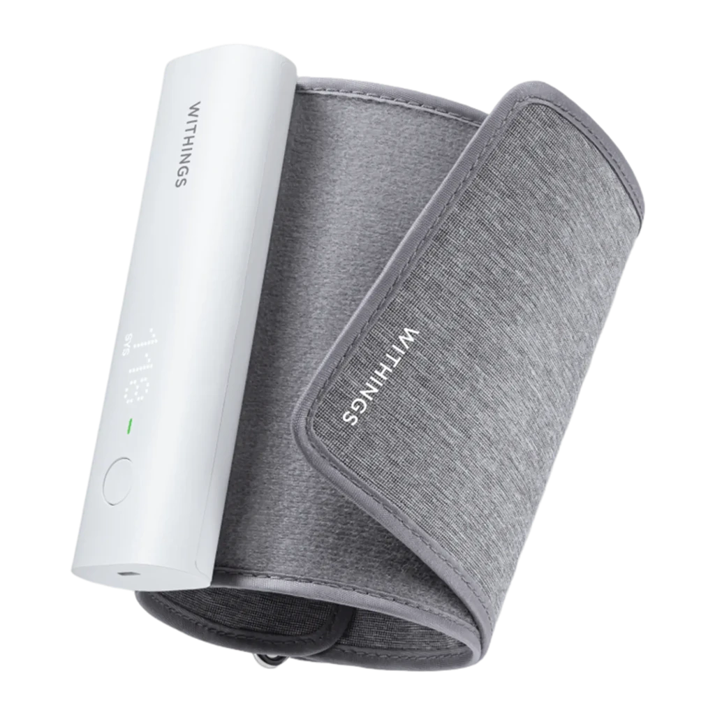 Nokia Tensiómetro BPM Connect Wi-Fi blanco, vista en ángulo: módulo con LED verde encendido y manguito gris enrollado en