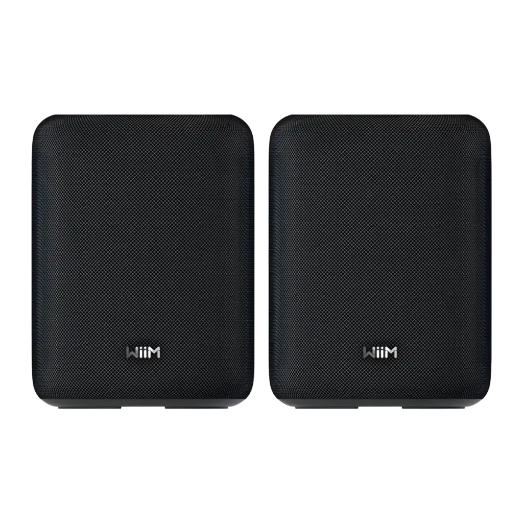 WiiM Sound Lite Negro Pack de 2, vista frontal: dos altavoces con rejilla textil negra y logo WiiM centrado