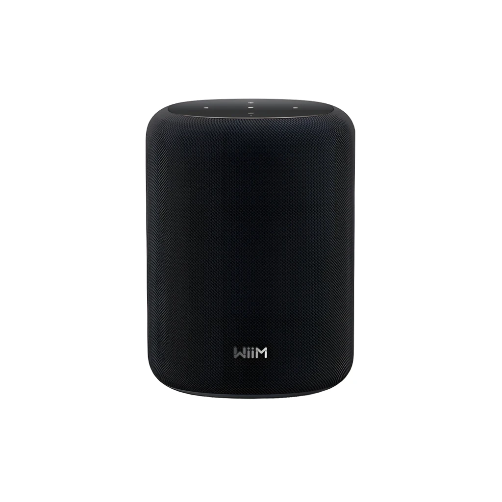 WiiM Sound Lite Negro Pack de 2, vista frontal: altavoz cilíndrico con rejilla de tela y logo WiiM