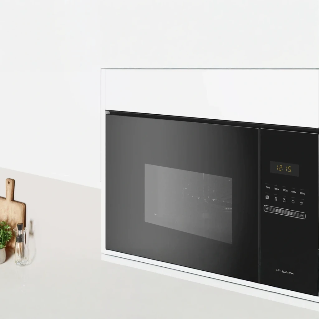 Balay 3CG5172N2 cristal negro, detalle integrado: puerta de cristal negro y panel de control con display LED amarillo