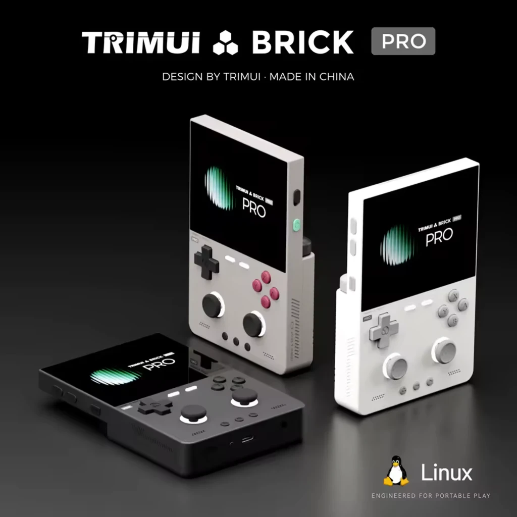 Consola portátil Trimui Brick Pro 1GB/64GB Blanco con diseño retro tipo ladrillo, pantalla a color, cruceta y botones frontales, altavoces y soporte Linux