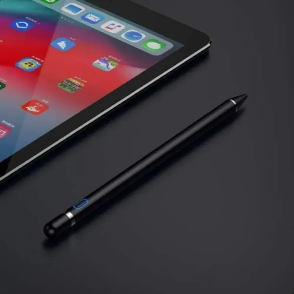Lápiz Stylus K811 capacitivo negro con punta fina y botón azul, cuerpo metálico elegante, compatible con Xiaomi Pad, iPad y Samsung Tab