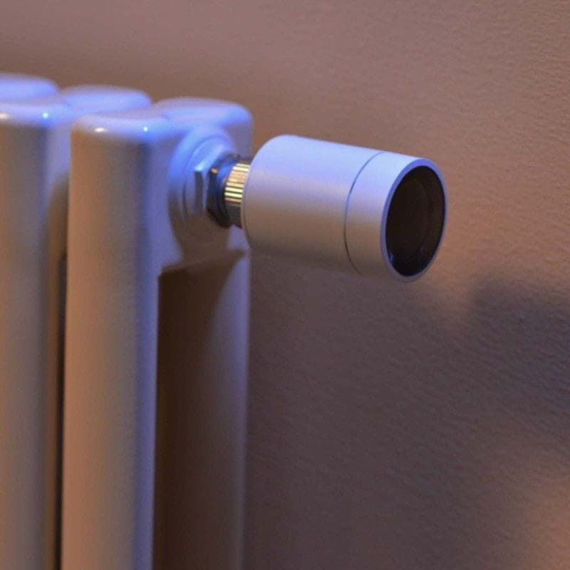 Aqara E1 Termostato para Radiador, imagen real conectado a un radiador