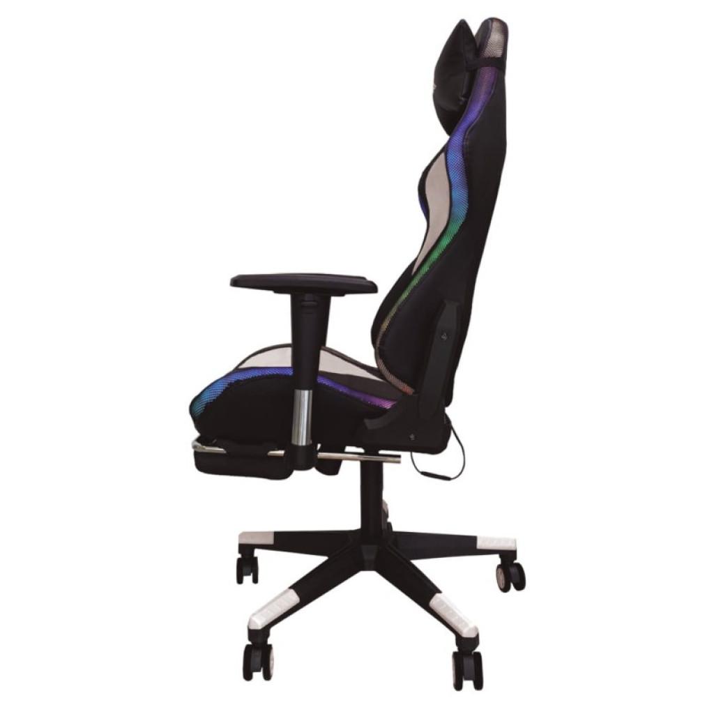 Silla gamer blanca con iluminación LED RGB, respaldo alto ergonómico, apoyabrazos ajustables, reposapiés retráctil y base con ruedas, Clase B