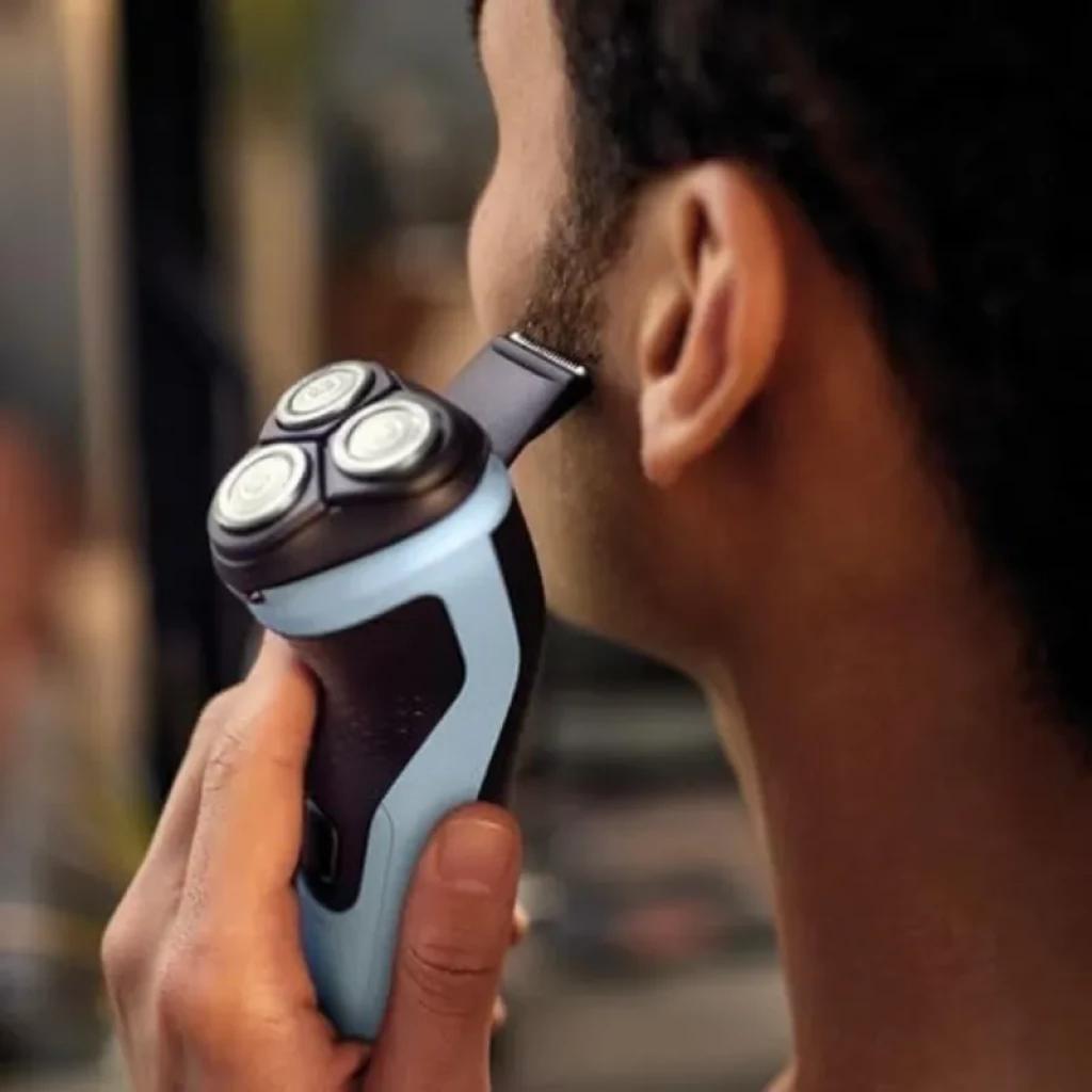 Philips Shaver 3000X Series X3003/00 Noir/Bleu électrique, rasoir rotatif 3 têtes avec tondeuse de précision relevable, prise ergonomique caoutchoutée