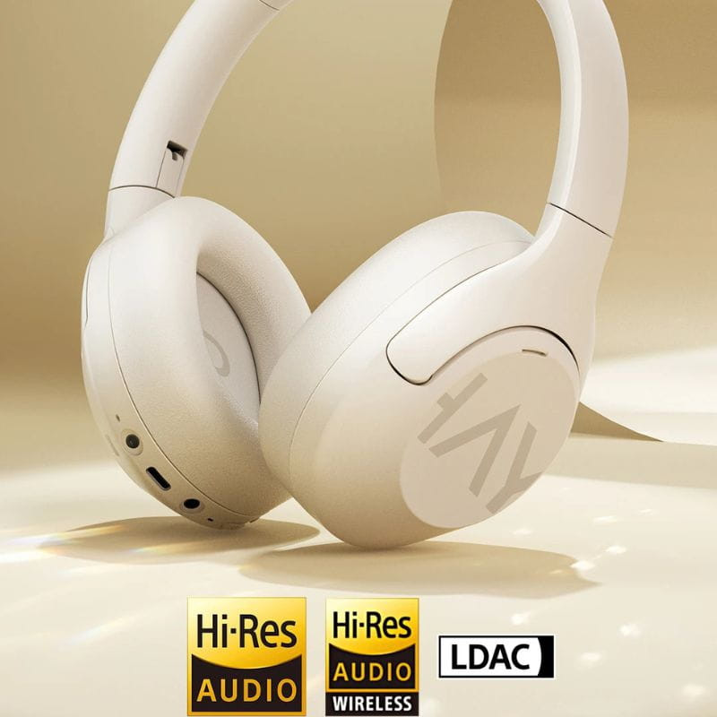 Auriculares blancos Haylou S30 ANC con diseño circumaural, almohadillas acolchadas, controles laterales y puertos inferiores; compatibilidad Hi-Res y LDAC