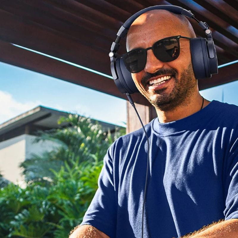 Oneodio Monitor 60 Azul para una sedion de DJ