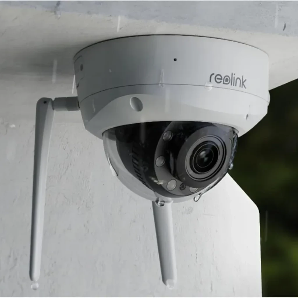 Cámara domo Reolink W437 4K 8MP con zoom óptico 5X, WiFi, carcasa blanca resistente a la lluvia, antenas duales y lente protegido en cúpula para exterior