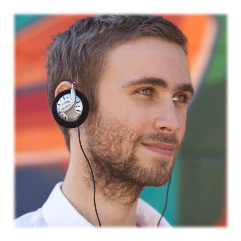 Koss KSC75 Negro, Plata - Auriculares Alámbricos imagen de colocación delantera