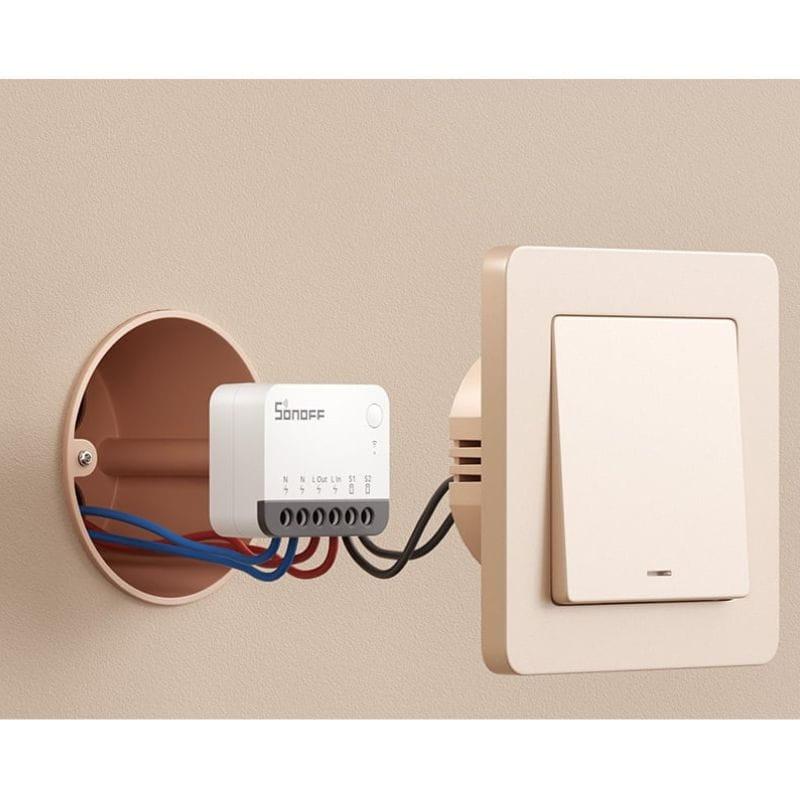 SONOFF Zig-Bee ZBMINIR2 imagen de colocación