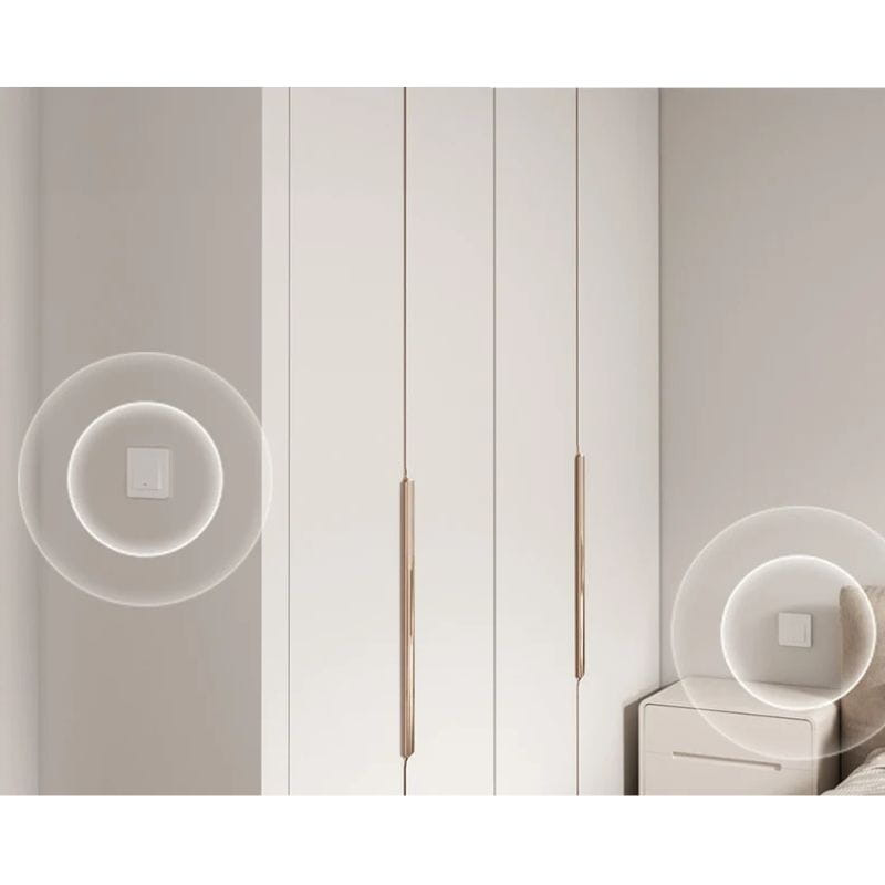 SONOFF Zig-Bee ZBMINIR2 dentro de los interruptores