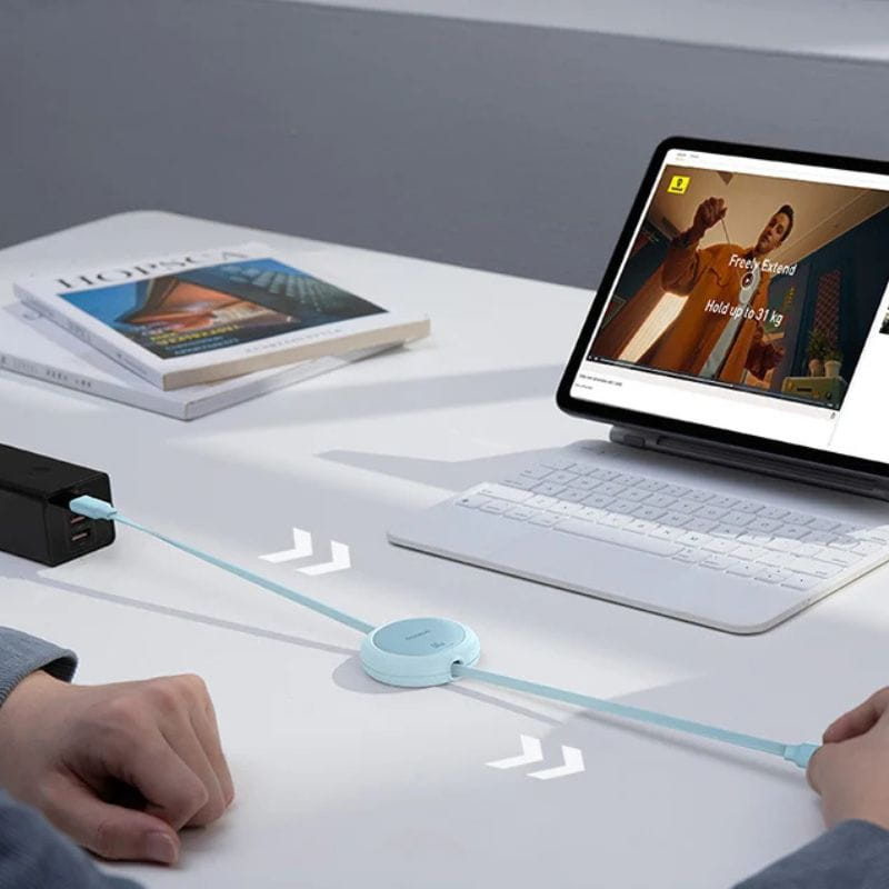 Baseus Free2Pull Azul - Cable Mini USB-C a USB-C imagen extendiéndose