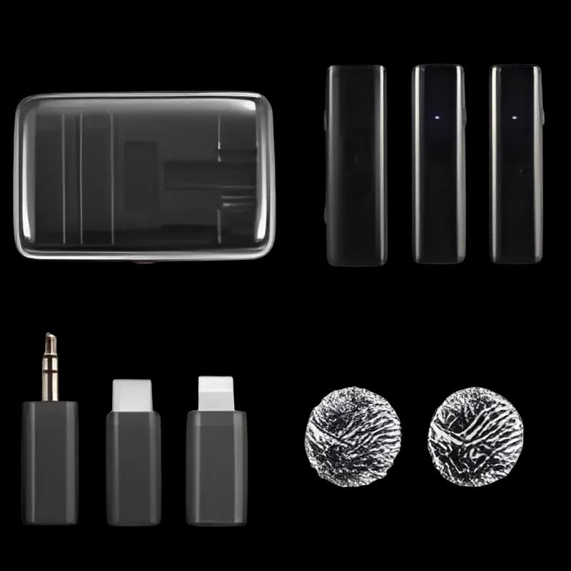 Boya LINK: estuche negro brillante, dos transmisores compactos, receptor, adaptadores USB-C, Lightning y jack 3.5 mm, dos paravientos peludos blancos y negros