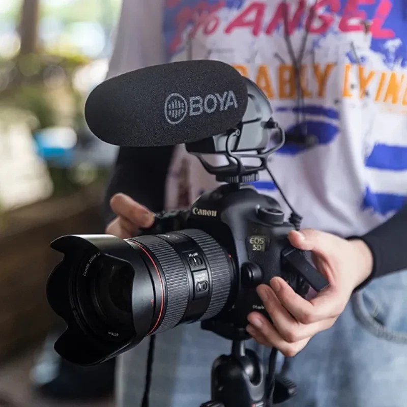 Boya BY-BM3030 micrófono supercardioide on-camera con paravientos de espuma BOYA, montaje en zapata, shock mount y cable a cámara DSLR Canon EOS 5D