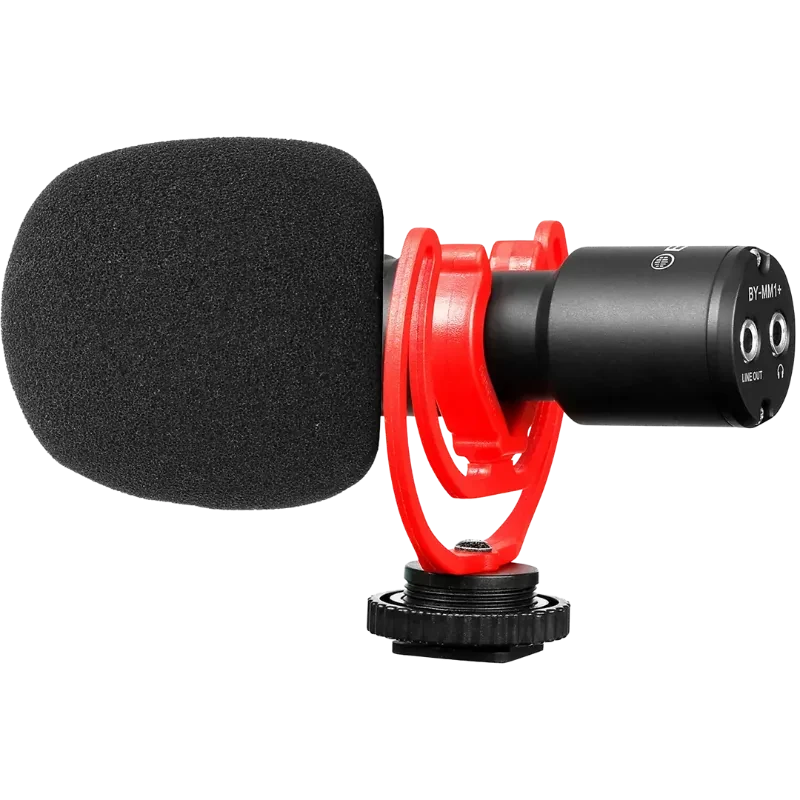 Micrófono para móvil Boya BY-MM1+ tipo escopeta supercardioide, con paravientos de espuma, soporte antivibración rojo y salida de audio 3.5 mm