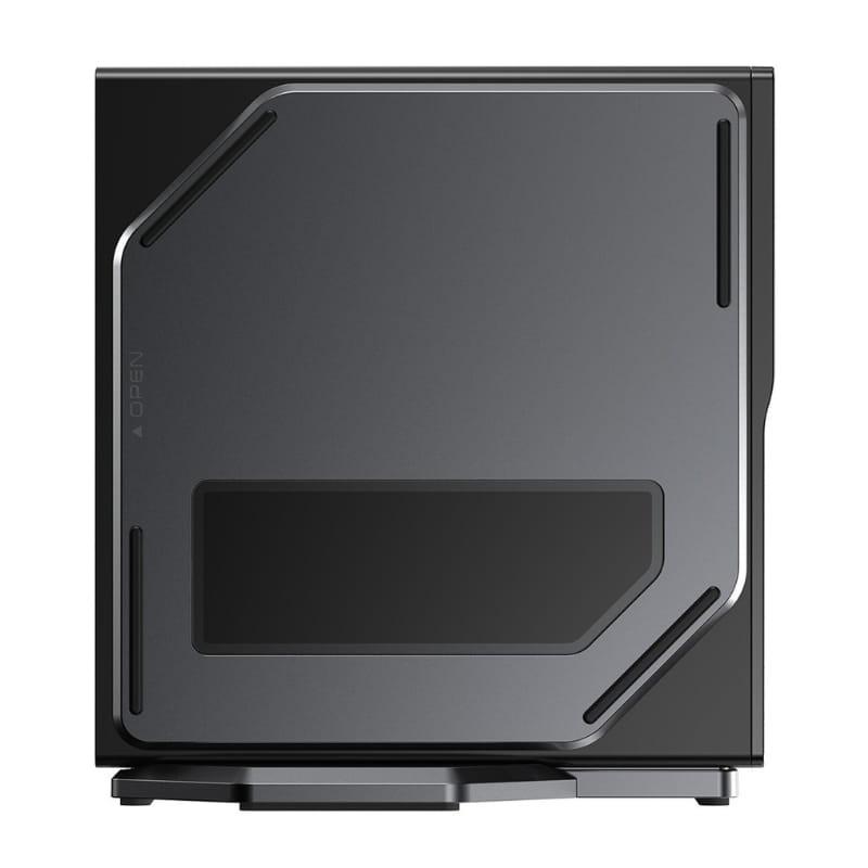 AceMagic S1 Mini PC au boîtier compact noir, panneau latéral gris mat avec fenêtre rectangulaire et lignes angulaires, base stable et design moderne