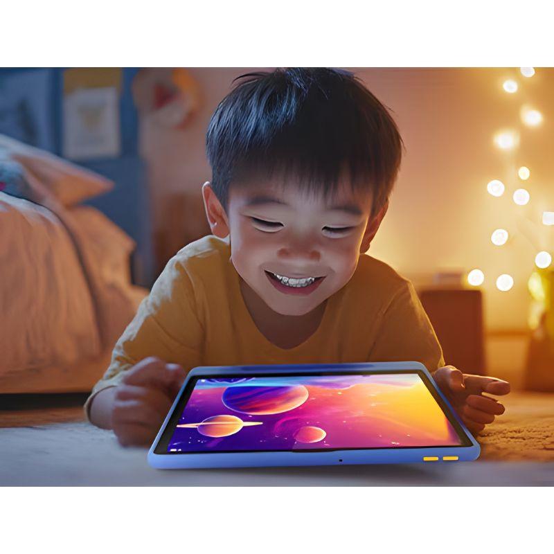 Lenovo Tab 10,1" Gris Luna con pantalla brillante, marco delgado, botones laterales amarillos y cámara frontal centrada; 4GB/128GB, 4G y Wi‑Fi.