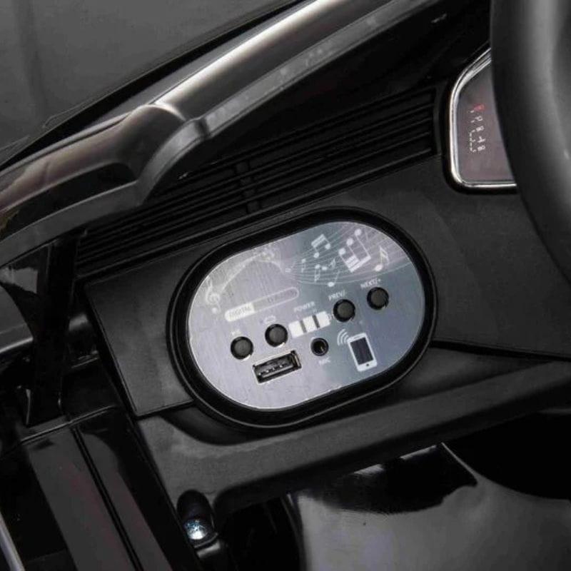  Audi RS Q8 12V Branco - Carro elétrico para crianças, detalhes das portas