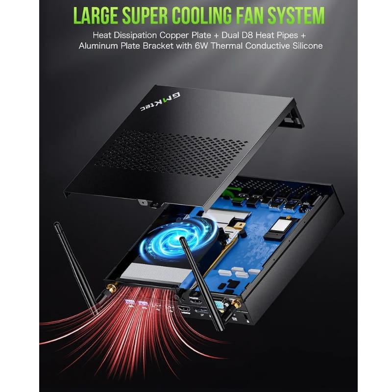 GMKtec NucBox K10 mini PC ouvert montrant système de refroidissement: ventilateur large, caloducs cuivre, plaque alu, antennes WiFi, ports arrière éclairés