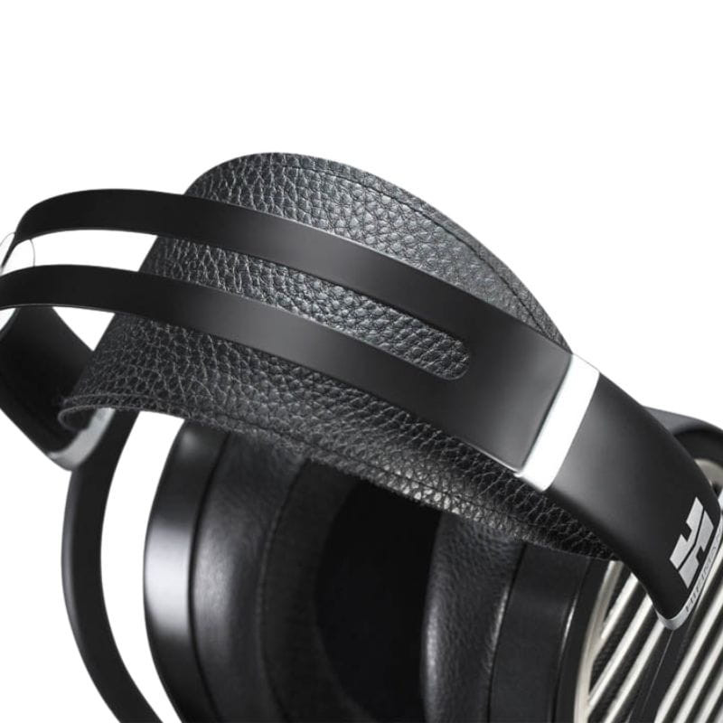 Hifiman Ananda Stealth Magnets - Casques avec arceau métal noir, bandeau cuir texturé, coques ovales et grilles argentées au design épuré