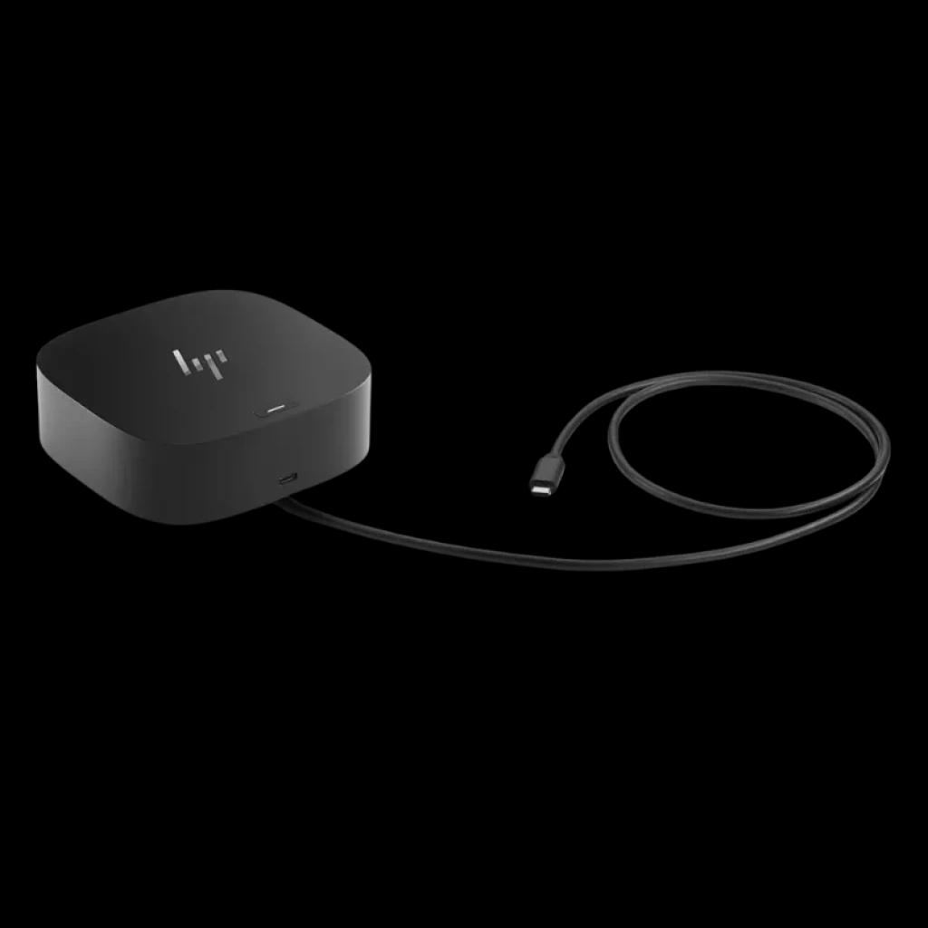 Station d'accueil USB-C G5 compacte HP en noir avec câble USB-C intégré ; boîtier carré avec logo HP et port frontal, conception portable pour connecter USB, HDMI, RJ45