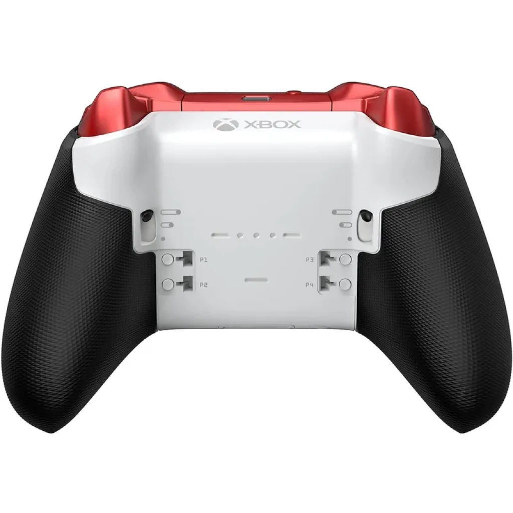 Parte trasera del gamepad Xbox Elite Series 2 Core: carcasa blanca, gatillos y bordes rojos metálicos, empuñaduras negras texturizadas y ranuras para