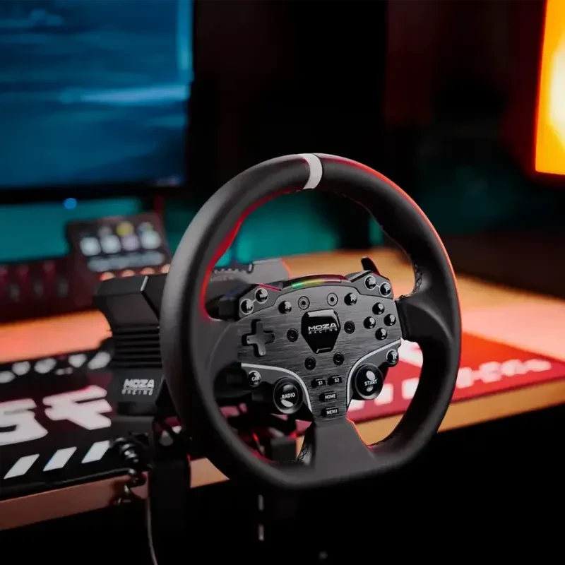 Moza R5 Racing Bundle PC Volante de simulação com aro esportivo, hub com múltiplos botões e seletor, base direta 5 Nm; pedais metálicos incluídos