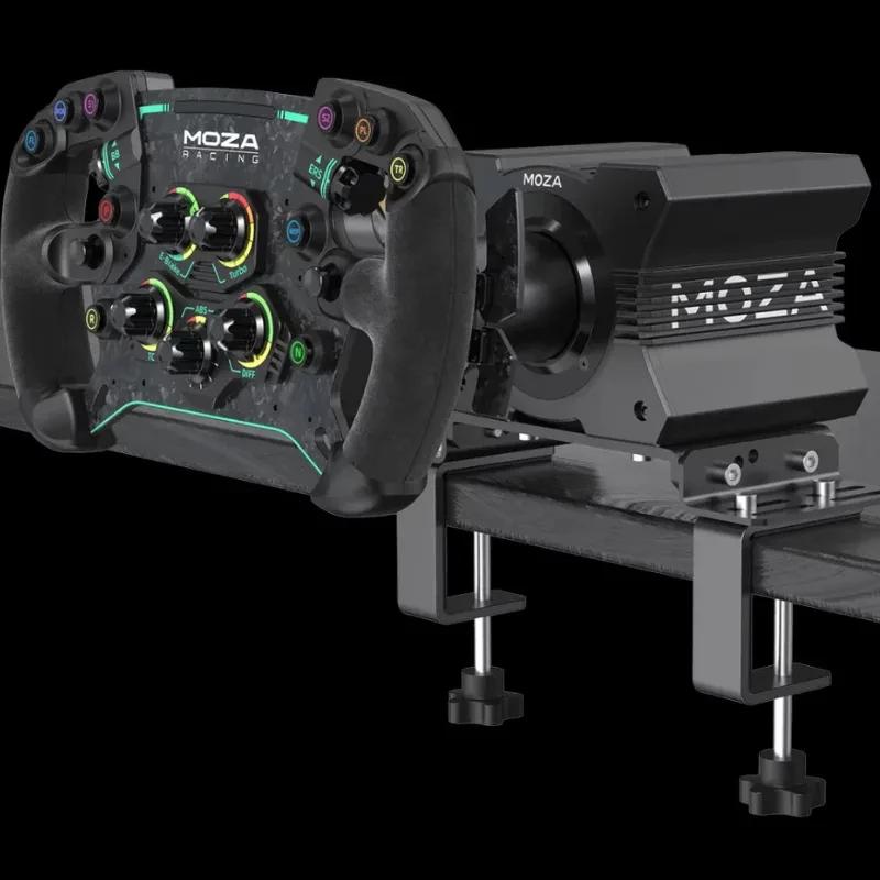 Base Direct Drive Moza Racing R9 V2 de 9 Nm en aluminio negro, montada en mesa con abrazaderas, diseño compacto con aletas de disipación y puerto de acople