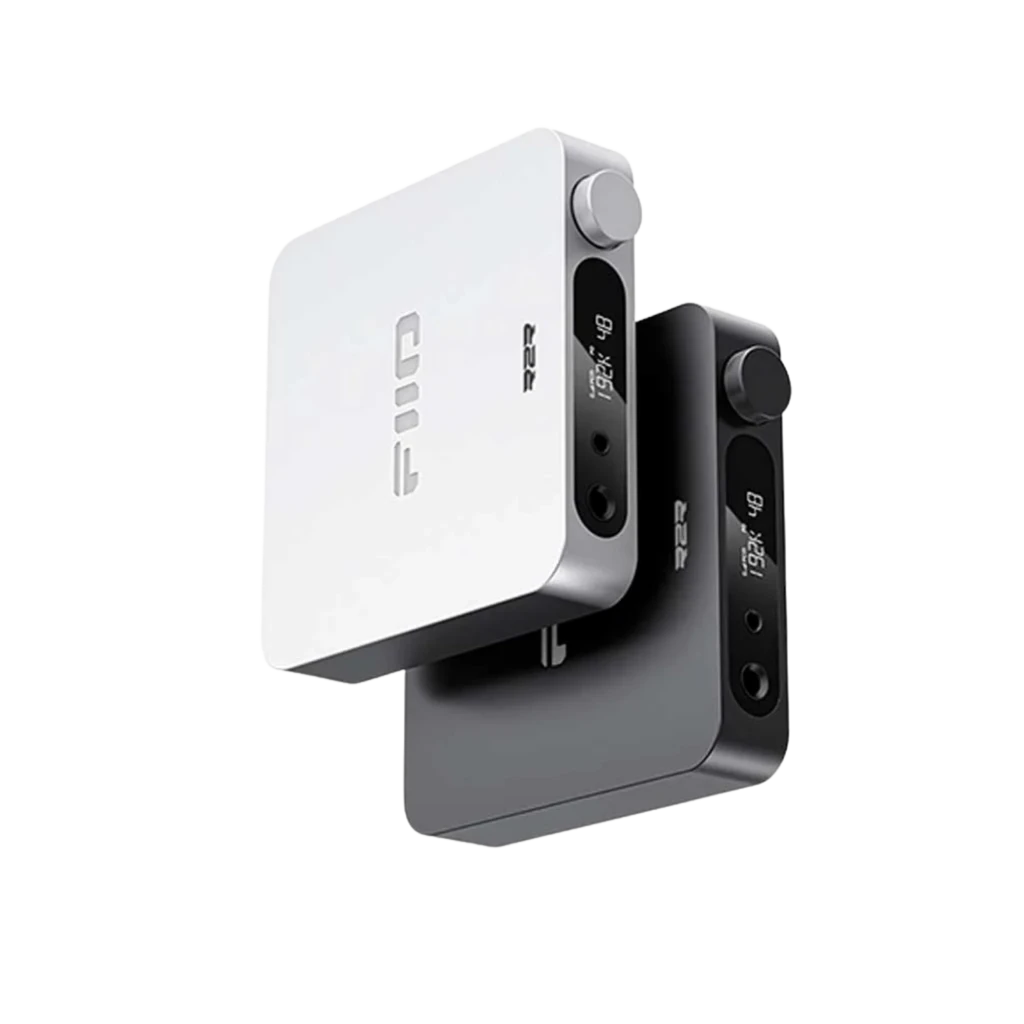 FiiO K11 R2R DAC/Amplificador Hi-Res USB-C plateado y negro con perilla lateral, salidas balanceadas, cuerpo compacto y acabado metálico elegante
