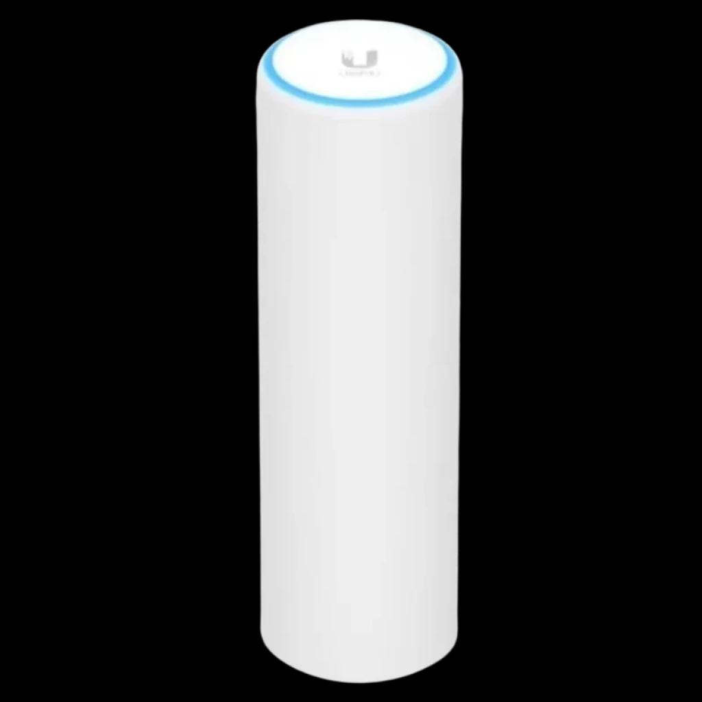Ubiquiti U6 Mesh blanco cilíndrico con aro LED azul superior, diseño minimalista vertical, carcasa lisa, punto de acceso WiFi 6 compatible con PoE