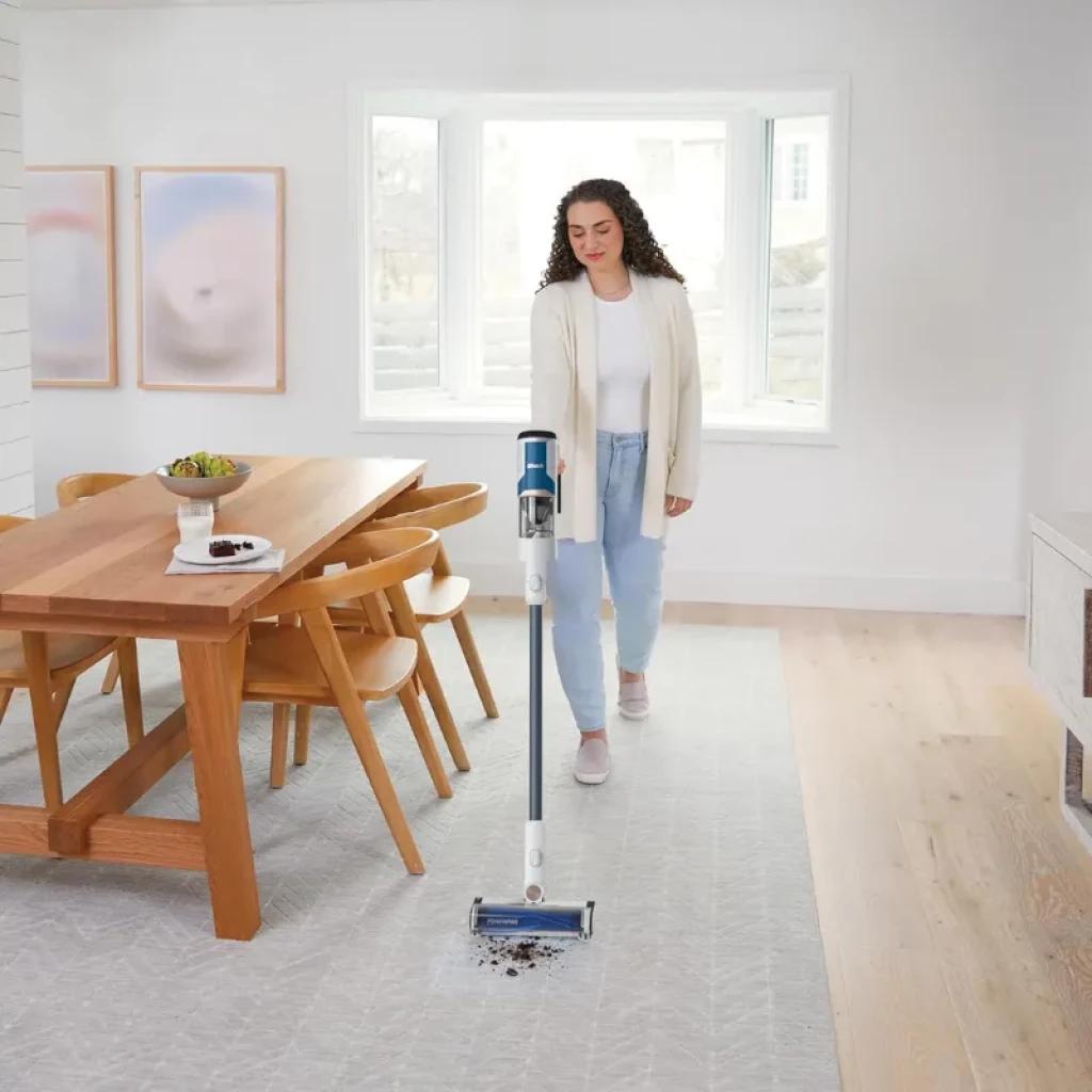 Aspirador sem fios Shark BU1120EU 0,42 L 75 W, design leve com tubo branco e azul, cabeça motorizada iluminada para limpar migalhas em pisos claros