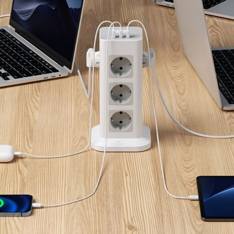 Tessan TS-TPS04-DE 12 prises Schuko + 3 USB, image réelle