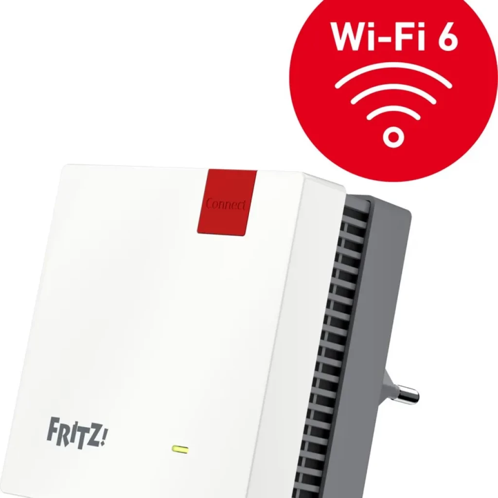 Repetidor compacto blanco con enchufe integrado, botón Connect rojo y luz LED; lateral ventilado. Indica Wi‑Fi 6 y doble banda hasta 3000 Mbit/s.