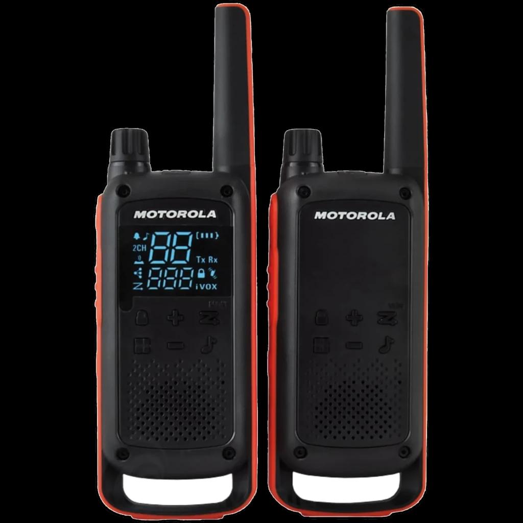 Pack de 2 walkie talkies Motorola Talkabout T82 en negro con bordes naranjas, pantalla retroiluminada azul, 16 canales, antena larga y botones laterales
