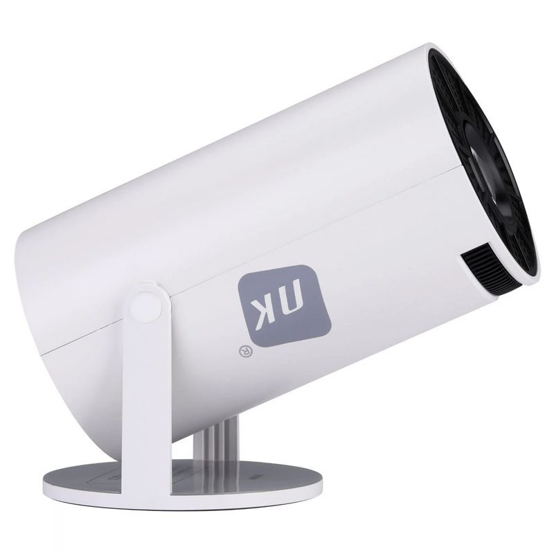Mini projecteur NK-TV340031 HD LCD 120 Ansi HDMI, design cylindrique blanc, monté sur support pivotant, large lentille frontale et ventilation arrière