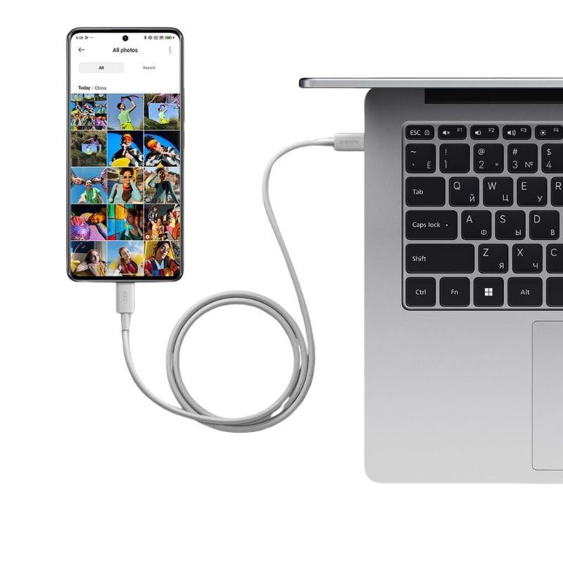 Xiaomi Câble tressé 6A USB‑C vers USB‑C 240 W 2 m, gris, connecté à smartphone et ordinateur portable, tressage robuste, courbure soignée, ports