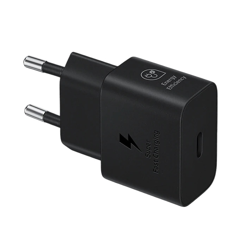 Cargador Samsung de carga rápida USB-C negro, compacto, con puerto USB-C único y clavija europea, acabado mate y logotipo Super Fast Charging en el lateral