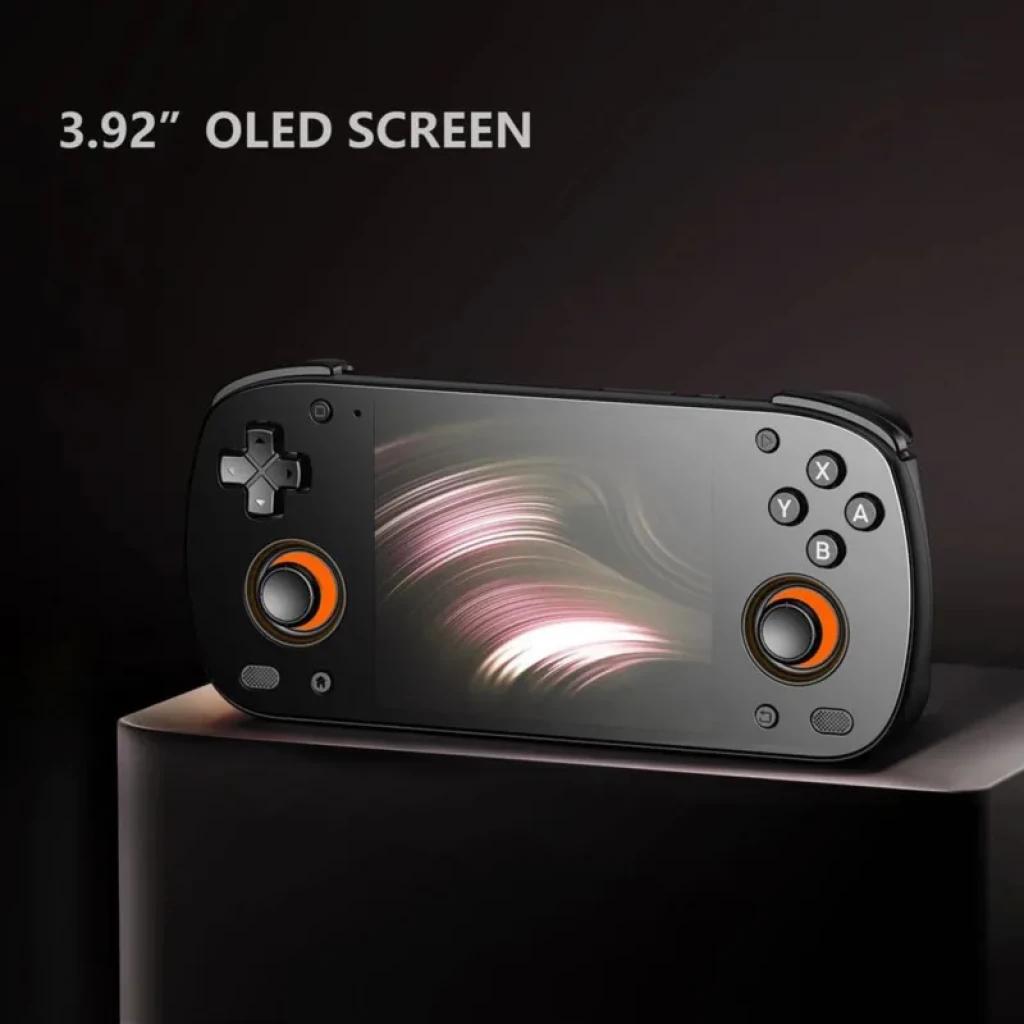 Retroid Pocket Mini V2 SD865 con pantalla OLED de 3.92 pulgadas, sticks anaranjados, cruceta a la izquierda y botones ABXY a la derecha en cuerpo negro