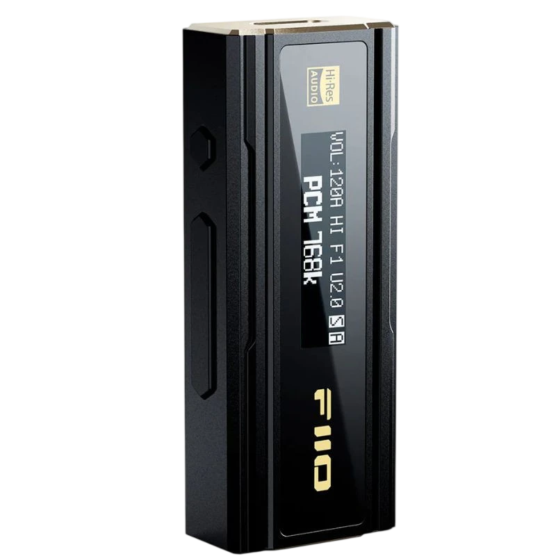 FiiO KA5 - Amplificador/DAC portátil negro con pantalla OLED lateral, cuerpo metálico angular, logotipo dorado y diseño compacto para audio Hi-Res.