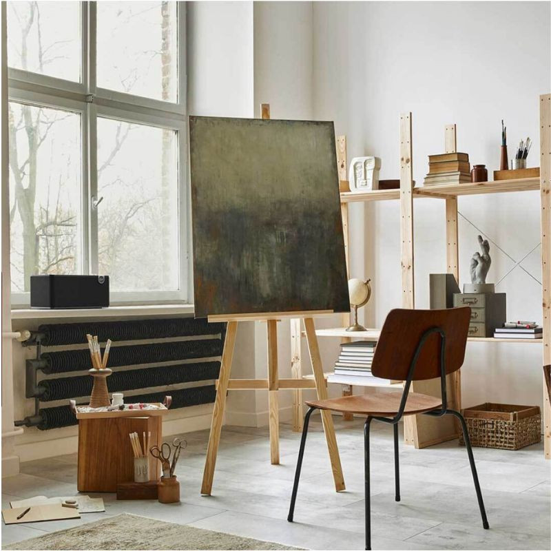 Klipsch The One Plus Nogal - Coluna de mesa imagem real em estúdio de pintura